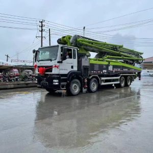 Zoomlion 63-Meter Concrete Truck Pump